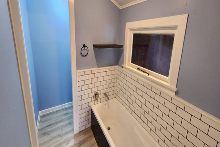 Photo of property in 10a Cutfield Road, New Plymouth, 4310