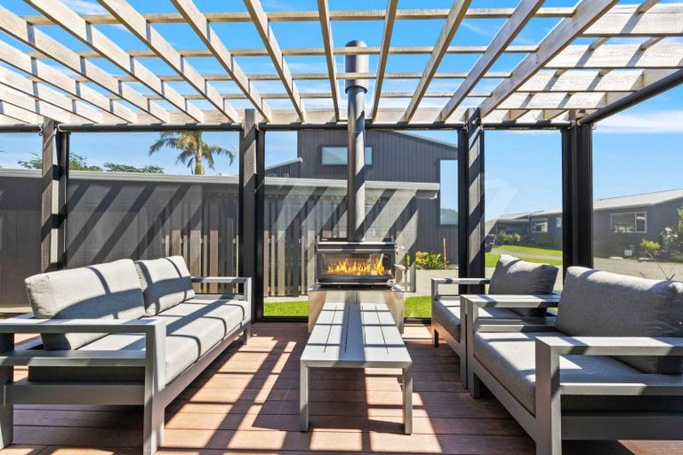 Photo of property in 5 Citrus Place, Mangawhai, 0505