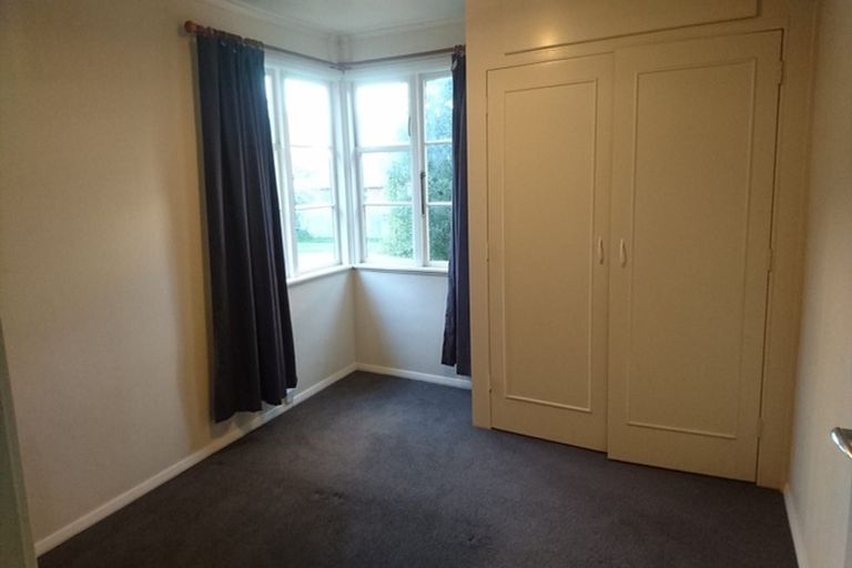 Photo of property in 4 Prouse Crescent, Naenae, Lower Hutt, 5011