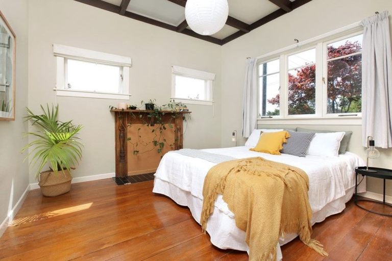 Photo of property in 9 Watea Road, Sandringham, Auckland, 1025