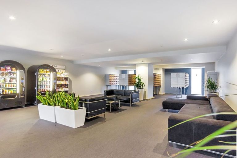 Photo of property in The Volt Apartments, 219/430 Queen Street, Auckland Central, Auckland, 1010