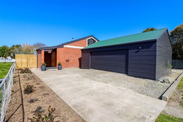 Photo of property in 3 Bristol Street, Pareora, 7912