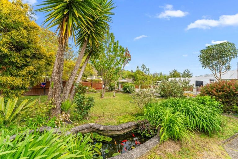 Photo of property in 17 Awatea Terrace, Lynmore, Rotorua, 3010