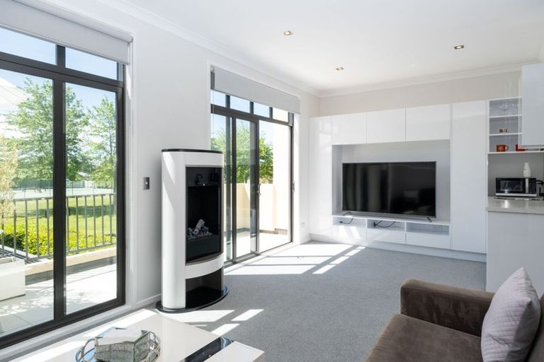 Photo of property in 40 Country Club Terrace, Northwood, Christchurch, 8051