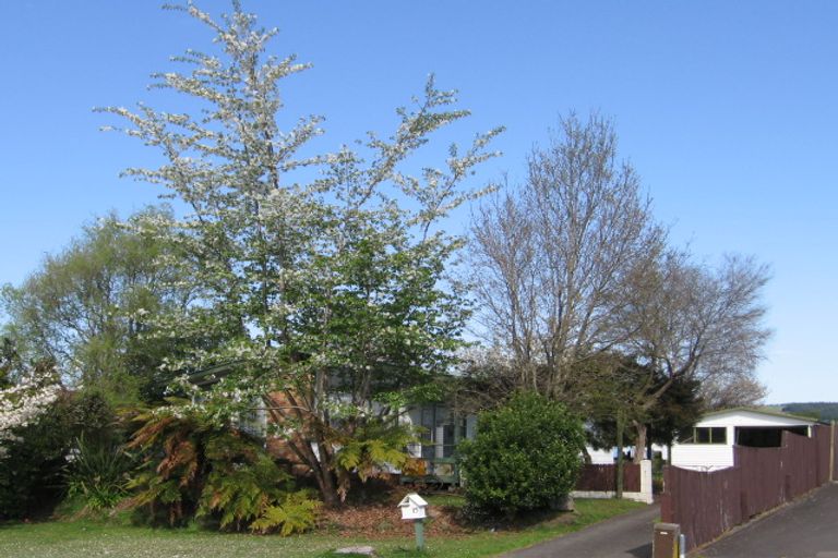 Photo of property in 15 Gem Street, Pukehangi, Rotorua, 3015