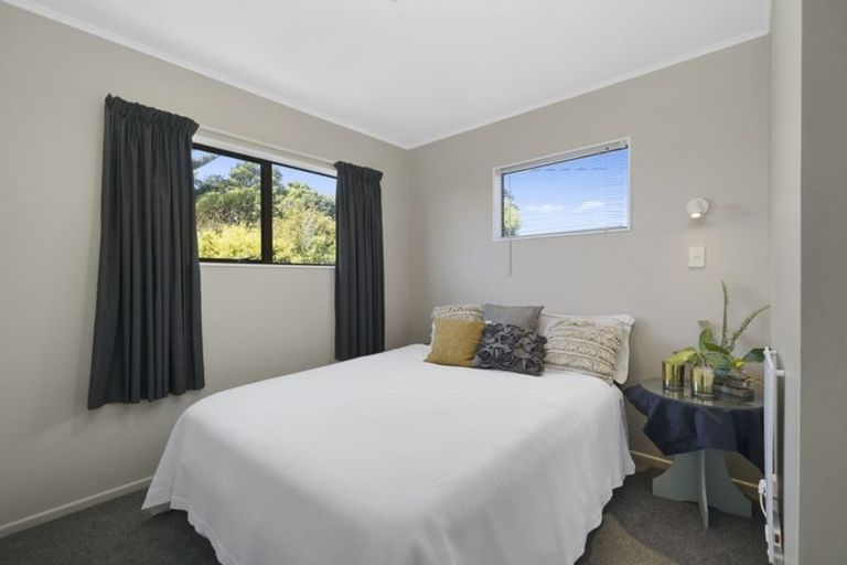 Photo of property in 1 Haunui Way, Pukerua Bay, 5026