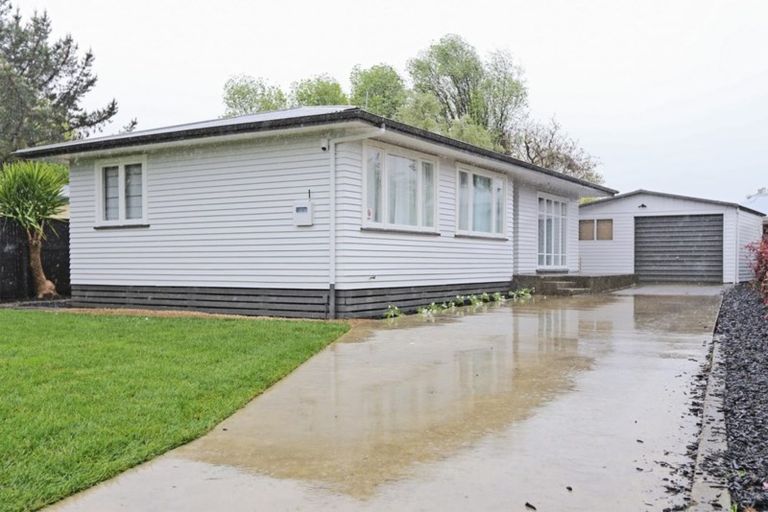 Photo of property in 6 O'connell Place, Havelock North, 4130