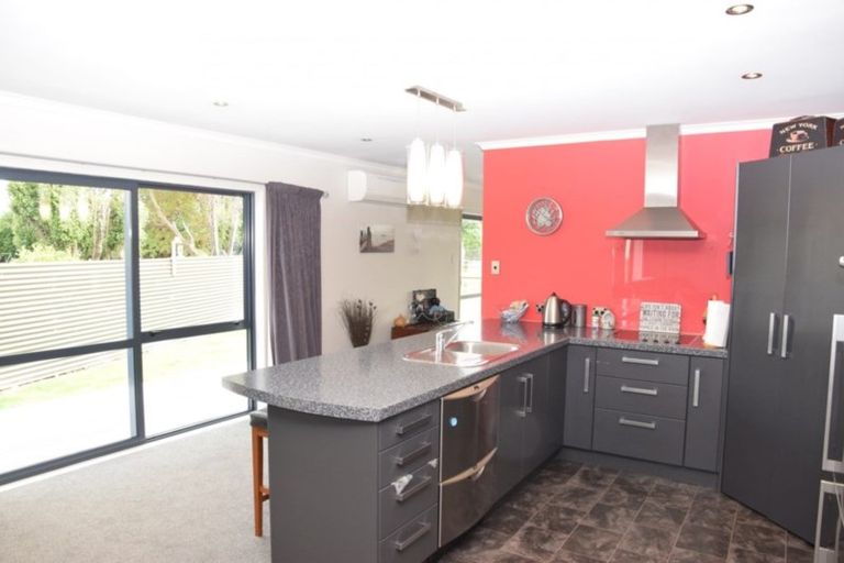 Photo of property in 26 Kirkbride Street, Wallacetown, 9816