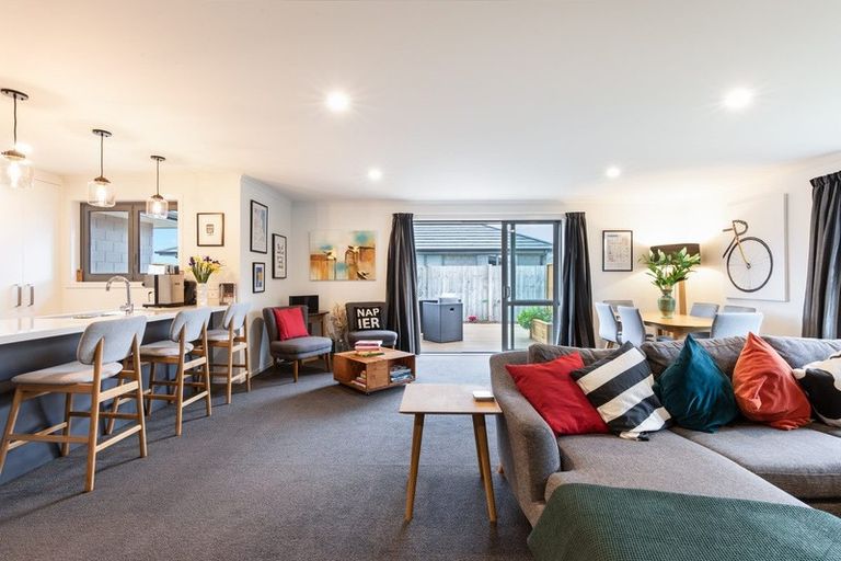 Photo of property in 2 Dyer Lane, Cambridge, 3434