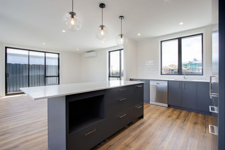 Photo of property in 2 Wai Whatu Street, Meeanee, Napier, 4110