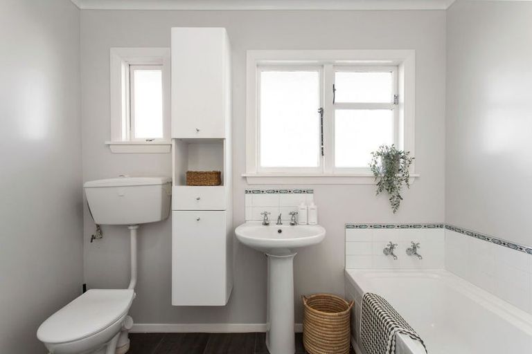 Photo of property in 21 Halliwell Avenue, Papanui, Christchurch, 8052