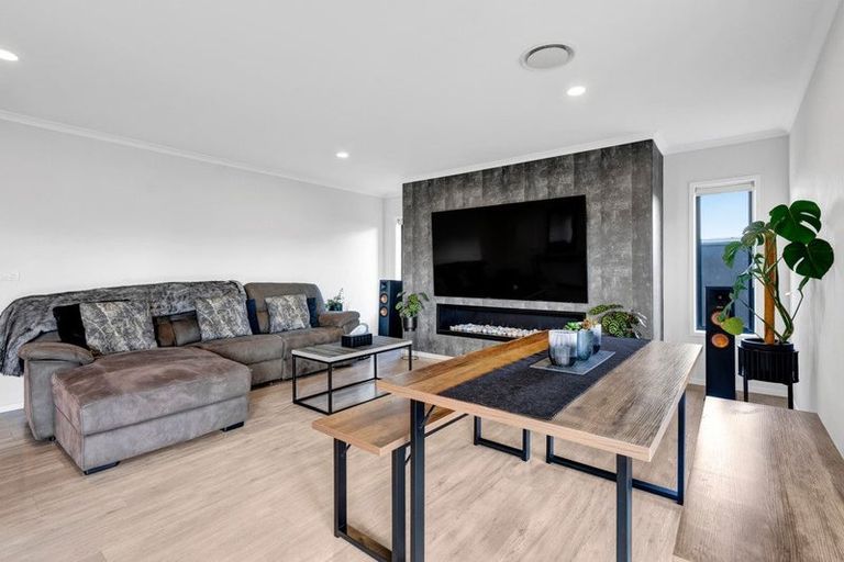 Photo of property in 65 Links Drive, Waiwhakaiho, New Plymouth, 4312