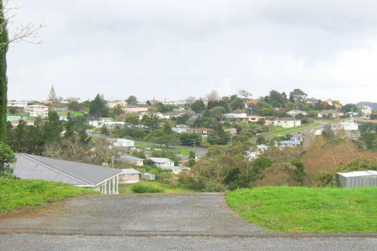 Photo of property in 37 Ogle Crescent, Te Kamo, Whangarei, 0112