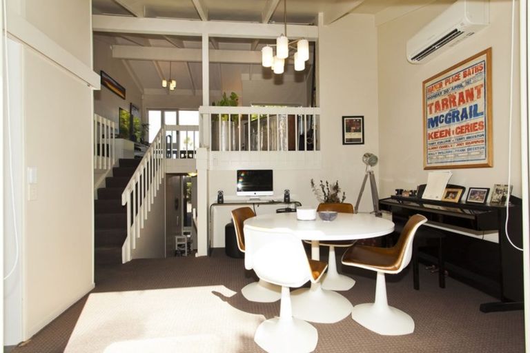 Photo of property in 1/31 James Evans Drive, Northcote, Auckland, 0627