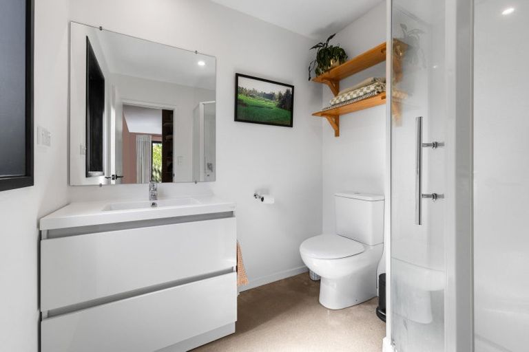 Photo of property in 3 Piper Way, Glen Avon, New Plymouth, 4312