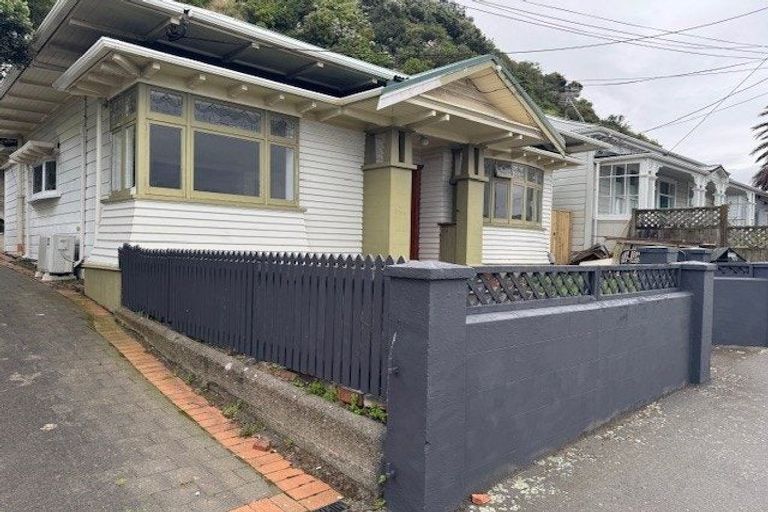 Photo of property in 502 Evans Bay Parade, Hataitai, Wellington, 6021