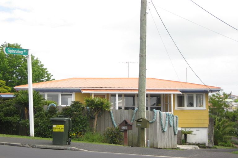 Photo of property in 834b Whangaparaoa Road, Manly, Whangaparaoa, 0930