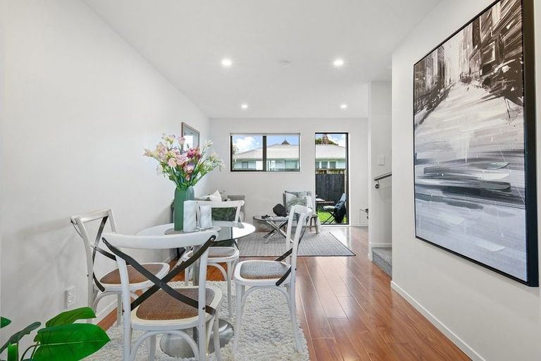 Photo of property in 25 Red Arches Road, Henderson, Auckland, 0610