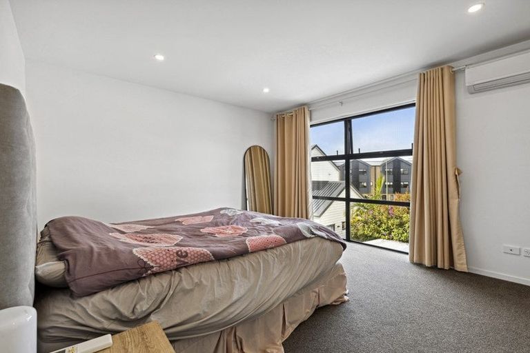 Photo of property in 10 Tihema Lane, Westgate, Auckland, 0614
