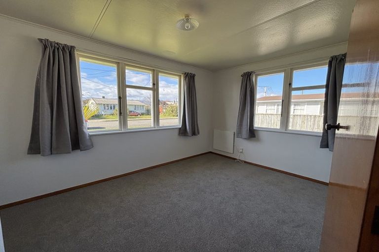 Photo of property in 5 Clyde Street, Levin, 5510