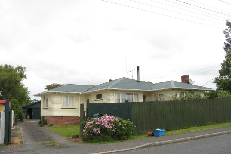 Photo of property in 8 Oraha Road, Huapai, Kumeu, 0810