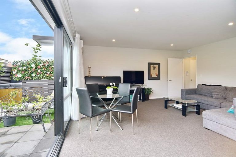 Photo of property in 2/68 Ward Street, Addington, Christchurch, 8024