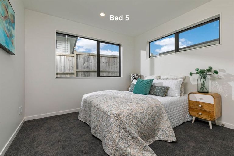 Photo of property in 19 Tautoru Avenue, Orewa, 0931