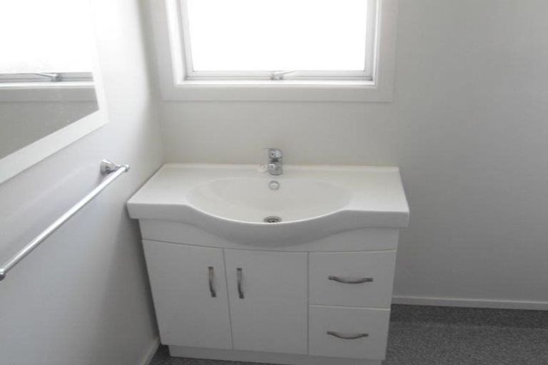 Photo of property in 15b Parsons Street, Vogeltown, New Plymouth, 4310