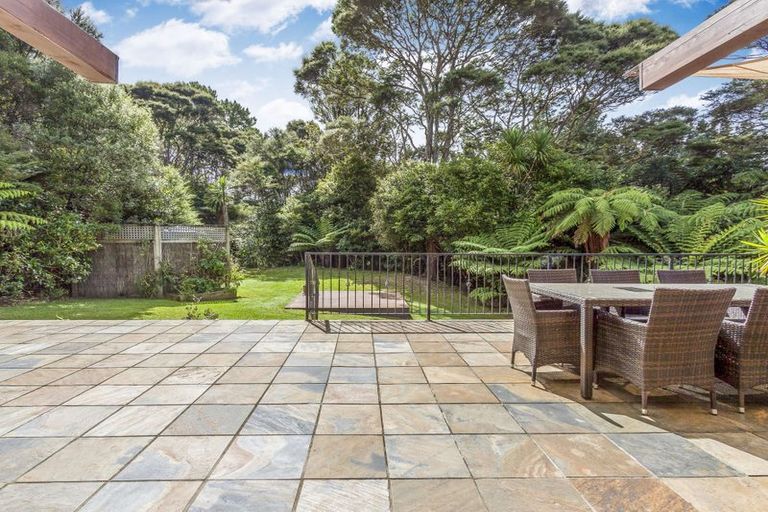 Photo of property in 23 Cochran Road, Oratia, Auckland, 0604