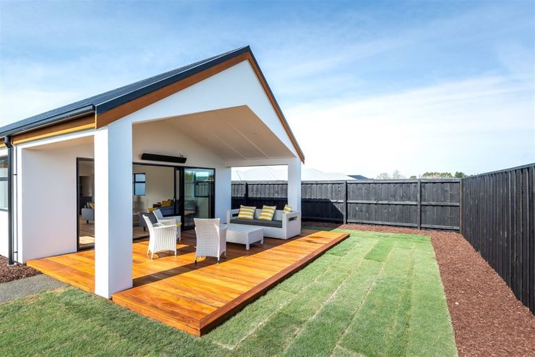 Photo of property in 25 Hotere Street, Rangiora, 7400