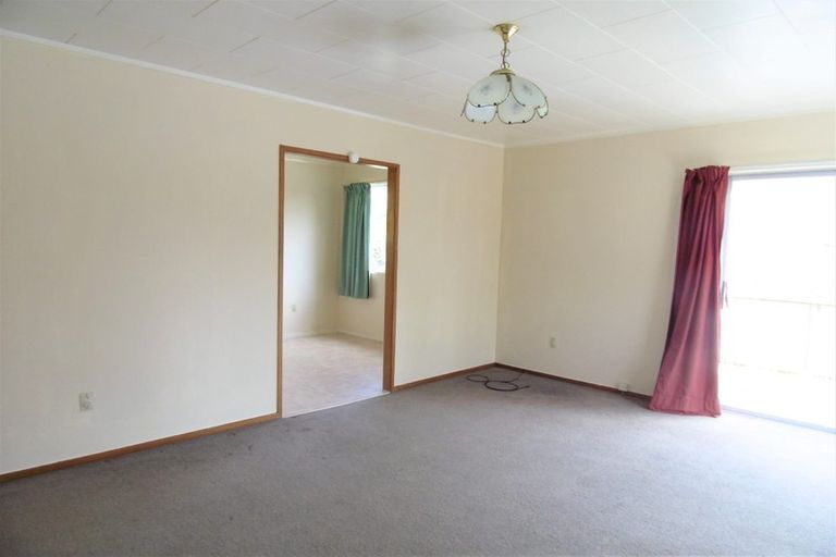 Photo of property in 372 East Coast Road, Sunnynook, Auckland, 0630