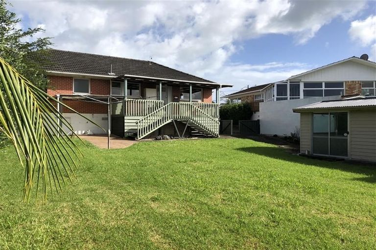 Photo of property in 57 Hutchinsons Road, Bucklands Beach, Auckland, 2014