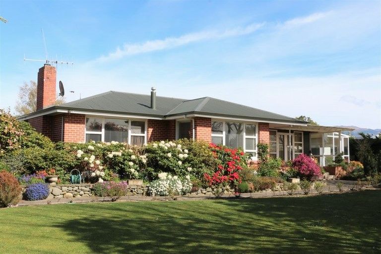 Photo of property in 76 Rhodes Street, Waimate, 7924