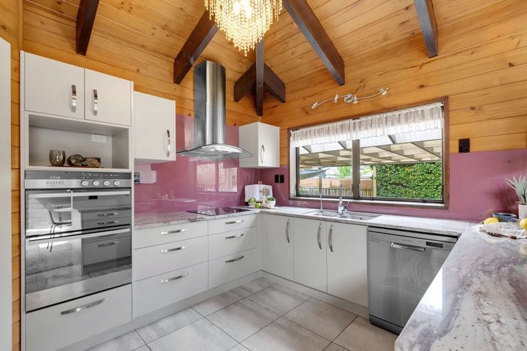 Photo of property in 6 Emma Place, Pukete, Hamilton, 3200