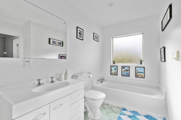 Photo of property in 4/14a Glenmore Street, Thorndon, Wellington, 6011