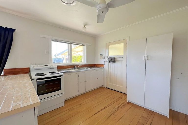 Photo of property in 1120 Heaphy Terrace, Fairfield, Hamilton, 3214