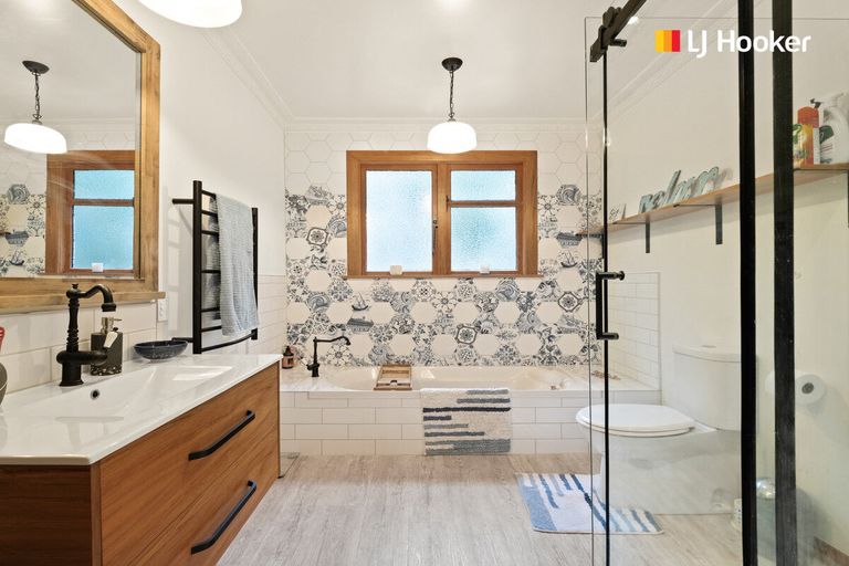 Photo of property in 3 Coach Road, Fairfield, Dunedin, 9018