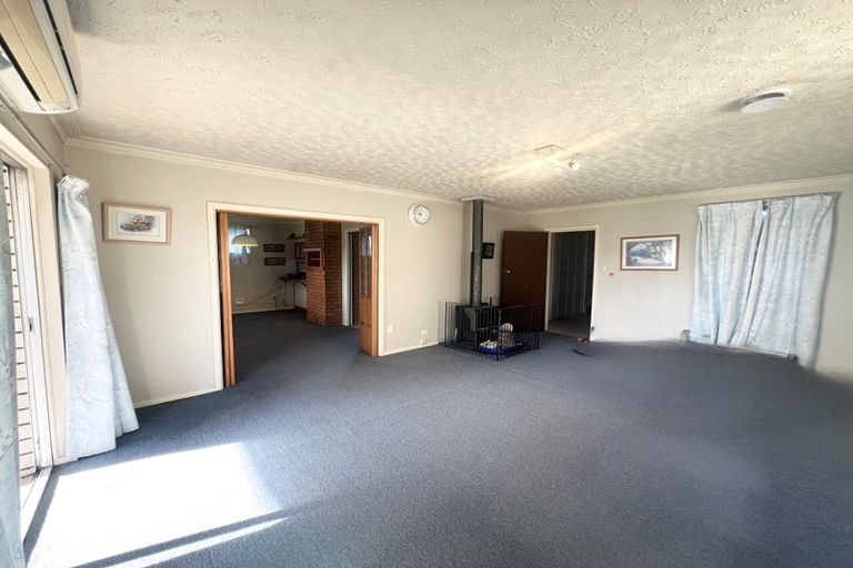 Photo of property in 18 Bidwell Place, Hillmorton, Christchurch, 8025