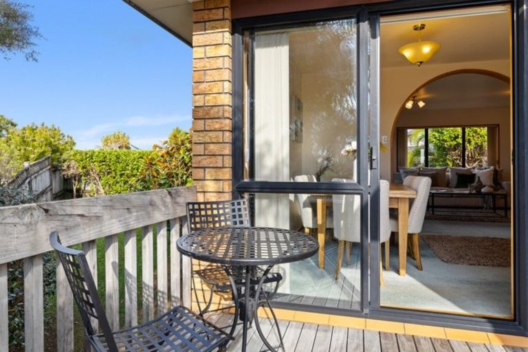 Photo of property in 108 Luckens Road, West Harbour, Auckland, 0618