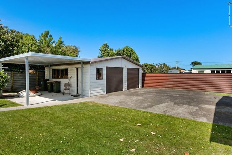 Photo of property in 4 Totara Crescent, Hawera, 4610