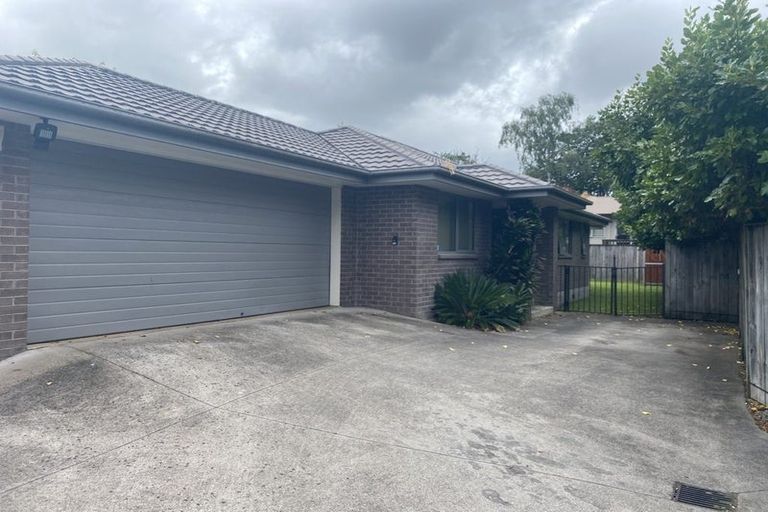 Photo of property in 7 South Street, Papakura, 2110