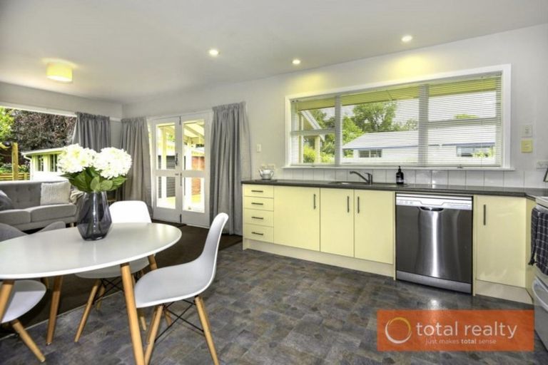 Photo of property in 12 Hurunui Street, Cracroft, Christchurch, 8025