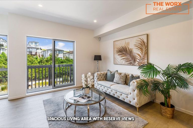 Photo of property in 39 Lawson Creek Street, Massey, Auckland, 0614