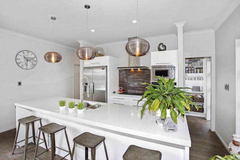 Photo of property in 13 Hillpark Drive, Pokeno, 2402