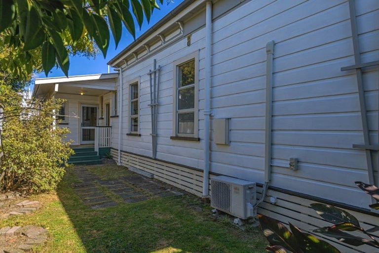 Photo of property in 1 Bryant Street, Takaro, Palmerston North, 4412