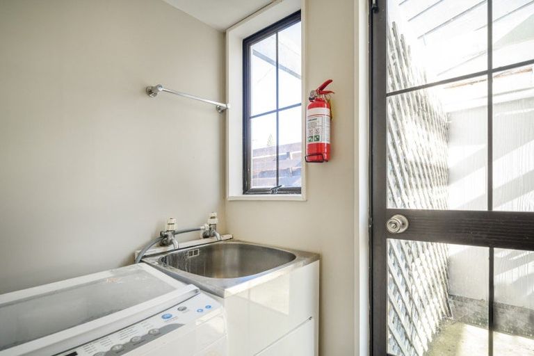 Photo of property in 1202a Heretaunga Street East, Parkvale, Hastings, 4122