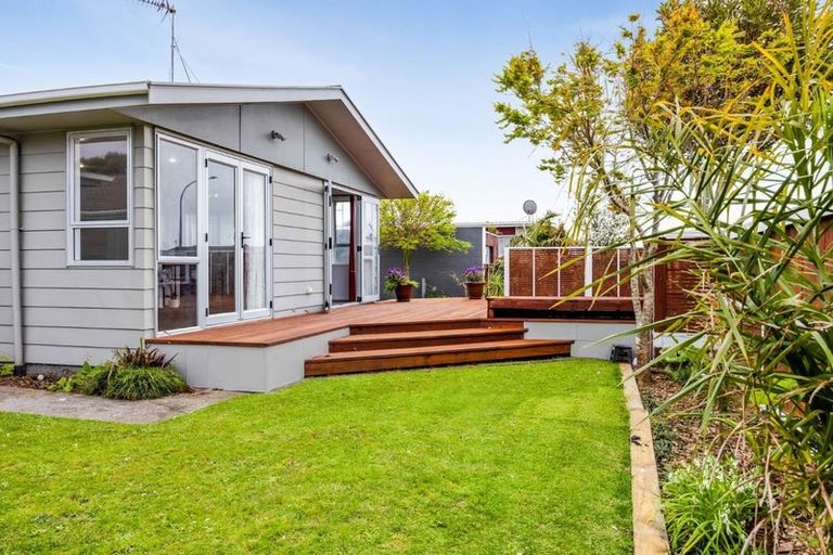 Photo of property in 3 Gardenia Avenue, Bell Block, New Plymouth, 4312