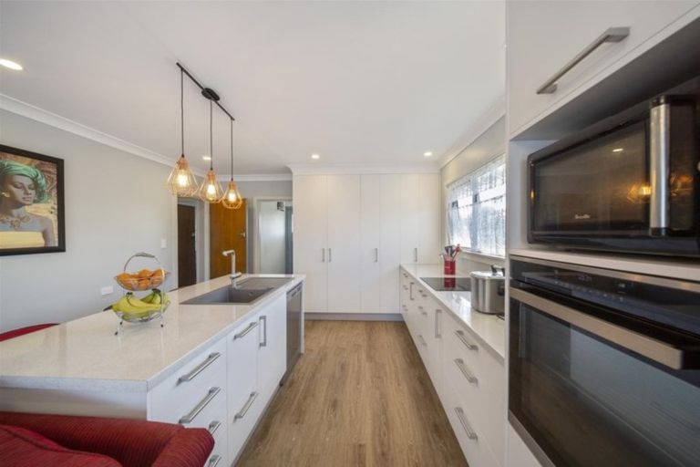 Photo of property in 18 Grey Street, Hawera, 4610