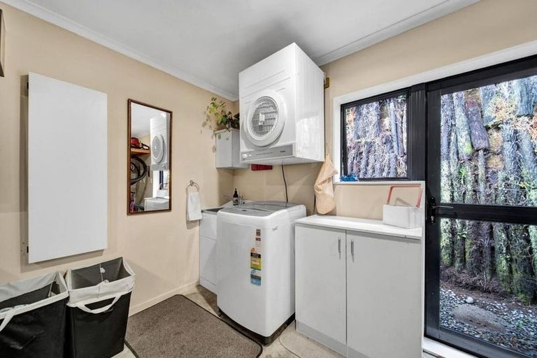 Photo of property in 10 Lavender Close, Spotswood, New Plymouth, 4310