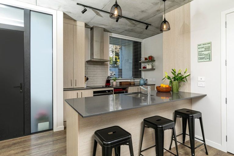 Photo of property in 3/4165 Great North Road, Glen Eden, Auckland, 0602